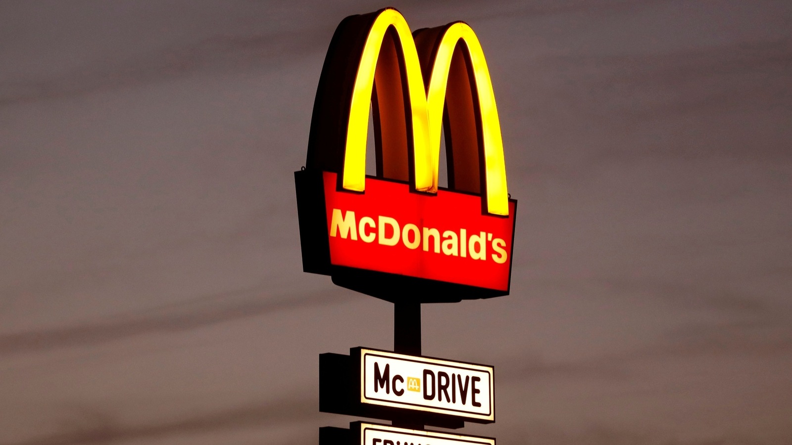 ‘Raccoon fight, 800 police calls a yr’: 'World's worst' McDonald's to shut down