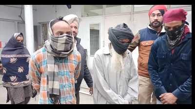 A Mandiala village resident along with his two sons and a daughter have been arrested for allegedly assaulting the cop, incharge of police post Kot of Khanna on Monday. (HT Photo) A Mandiala village resident along with his two sons and a daughter have been arrested for allegedly assaulting the cop, incharge of police post Kot of Khanna on Monday. (HT Photo)