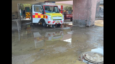 Stagnant water lying due to sewage overflow near the Mother and Child Hospital in Ludhiana on Monday. (Harvinder Singh/HT Photo) Stagnant water lying due to sewage overflow near the Mother and Child Hospital in Ludhiana on Monday. (Harvinder Singh/HT Photo)
