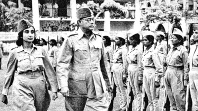 Captain Lakshmi Sahgal and Subhash Chandra Bose inspecting the Rani of Jhansi Regiment of the INA in the early 1940s. (HT file)