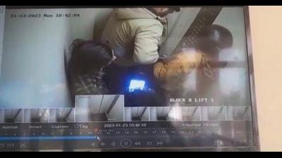 The residents said that the lift was stopped due to a lack of power backup. (HT Photo)