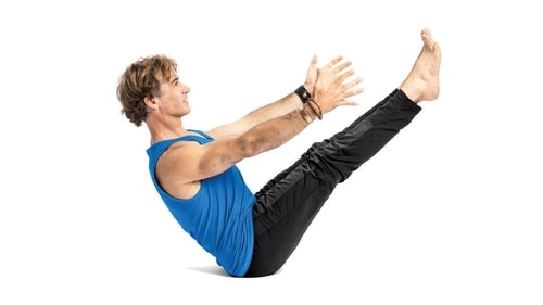 Naukasana/Navasana or boat pose (Twitter/yogatailor) Naukasana/Navasana or boat pose (Twitter/yogatailor)