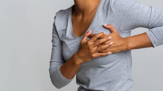 Women are more likely to develop cancer in both breast: Research(istockphoto)