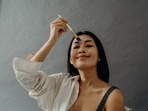 Facial kits are supremely effective in lending glow to skin.