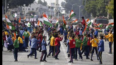 Slum kids rehearsing for the Republic Day parade in Lucknow. (Deepak Gupta/HT Photo) Slum kids rehearsing for the Republic Day parade in Lucknow. (Deepak Gupta/HT Photo)