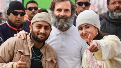 Rahul Gandhi with Urmila Matondkar at the Bharat Jodo Yatra. (Twitter) Rahul Gandhi with Urmila Matondkar at the Bharat Jodo Yatra. (Twitter)