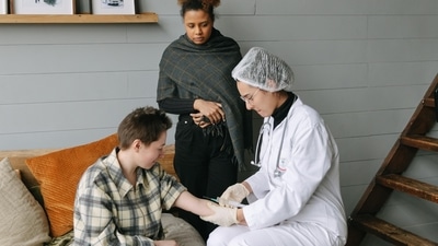 Genetic cancer: Cancers can run in family. Know your risk and ways to prevent it (Photo by Thirdman on Pexels) Genetic cancer: Cancers can run in family. Know your risk and ways to prevent it (Photo by Thirdman on Pexels)