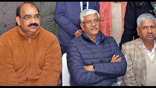 Union minister Gajendra Singh Shekhawat (centre), Punjab BJP chief Ashwani Sharma and party’s Bathinda unit president Sarup Chand Singla ((right) interacting with the media in Bathinda on Tuesday.