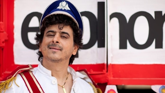 Palash Sen revealed that he started wearing his mother's mangalsutra.