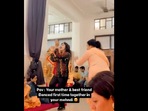 Brides mom and friend dances to Uden Jab Jab Zulfen Teri.(Instagram/@herbestmoves) Brides mom and friend dances to Uden Jab Jab Zulfen Teri.(Instagram/@herbestmoves)