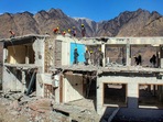 NDRF and SDRF personnel demolish the Hotel Mount View, which has been marked unsafe, in the land subsidence affected area in Joshimath. (PTI) NDRF and SDRF personnel demolish the Hotel Mount View, which has been marked unsafe, in the land subsidence affected area in Joshimath. (PTI)