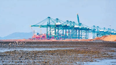Port-affected fishermen seek urgent hearing to curb reclamation of coastal commons Port-affected fishermen seek urgent hearing to curb reclamation of coastal commons