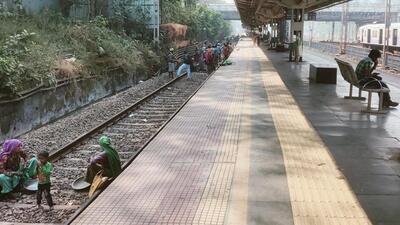 WR puts Mumbai Central-Borivali line on fast track WR puts Mumbai Central-Borivali line on fast track