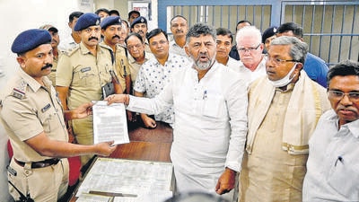 Karnataka Congress lodged a police complaint against Ramesh Jarkiholi, chief minister Basavaraj Bommai and other BJP leaders. (Savitha) Karnataka Congress lodged a police complaint against Ramesh Jarkiholi, chief minister Basavaraj Bommai and other BJP leaders. (Savitha)