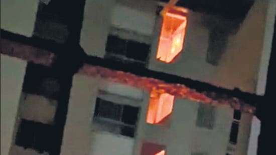 Unsealed electric duct likely cause of fire in Lokhandwala highrise