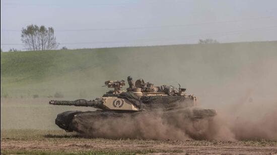 US and Germany to send M1 Abrams and Leopard 2 tanks to Ukraine in major  sign of support for Kyiv