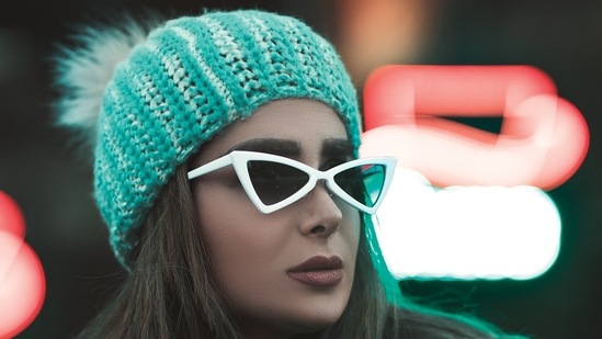 Beanies for women look chic and save one from catching cold. (Pexels)