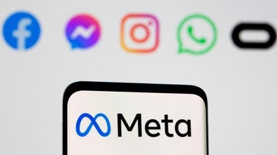 The Meta logo on smartphone in front of logo of Facebook, Messenger, Instagram, WhatsApp, Oculus in this illustration picture taken October 28, 2021. REUTERS/Dado Ruvic/Illustration/File Photo (REUTERS)