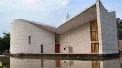 Over 3,500 people have applied for the 53 teaching posts at Panjab University. (HT File)