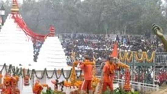 Jharkhand's tableau showcased legendary tribal hero Birsa Munda and the famous Baidyanath Temple with Sohrai paintings on its side panels at the Republic Day parade at Kartavya Path.(ANI)