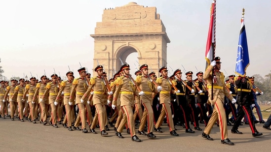 A contingent of the Egyptian military marches past during the full dress rehearsal of the Republic Day Parade 2023 on Kartavya Path in New Delhi on Monday.(PTI)