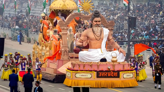 The Uttar Pradesh tableau for the Republic Day parade this year was inspired by the Ayodhya Deepotsav celebration.(PTI)