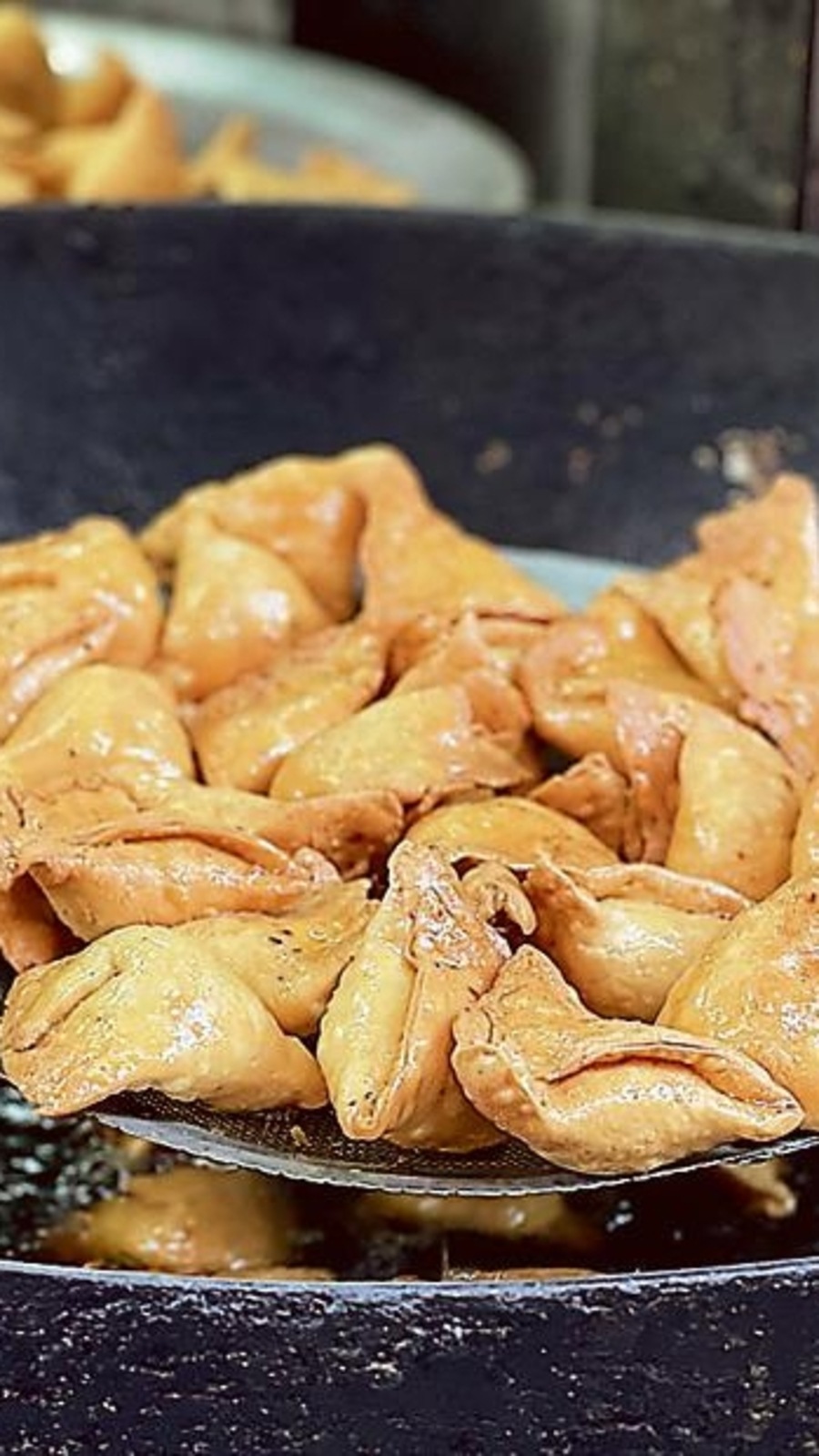 Make winter evenings better with homemade samosas: Here's how you can make them