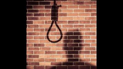 According to the police, a 16-year-old boy and his father are said to have died on the spot. (REPRESENTATIVE PIC)