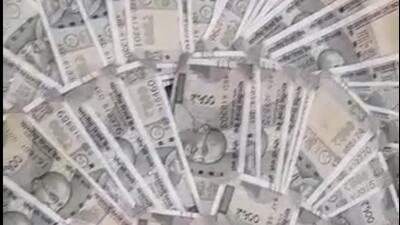 On Friday, the west district police apprehended the culprit, a 14-year-old boy, and claimed to have recovered 79 of the 329 stolen notes. (HT Photo) On Friday, the west district police apprehended the culprit, a 14-year-old boy, and claimed to have recovered 79 of the 329 stolen notes. (HT Photo)