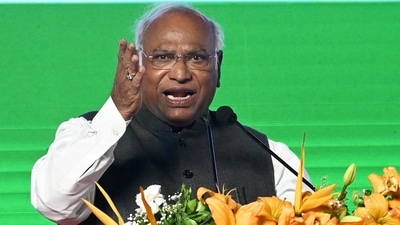 Congress president Mallikarjun Kharge said ndia has already lost two PM's and scores of leaders and we demand better security for the Yatris. (PTI) Congress president Mallikarjun Kharge said ndia has already lost two PM's and scores of leaders and we demand better security for the Yatris. (PTI)