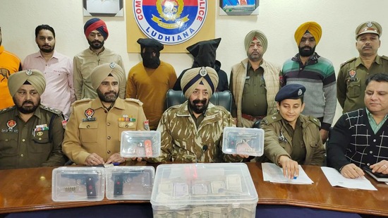 Ludhiana commissioner of police Mandeep Singh Sidhu yielding about arrest of drug peddlers from whom the police recovered illegal weapons in Ludhiana on Friday. (Harvinder Singh/HT)