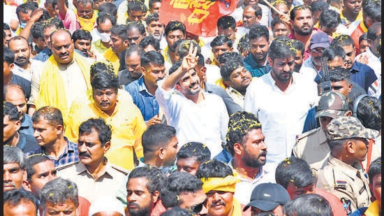 Telugu Desam Party general secretary Nara Lokesh on Friday commenced his marathon padayatra from Kuppam assembly constituency in Andhra Pradesh’s Chittoor district. (HT Photo)