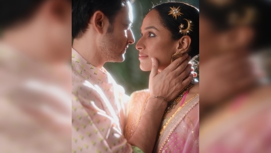 Masaba Gupta's ‘Chand Taara’ jewels are an inspiration from South Indian headgears where the sun is energy, the protector and giver of life.(Instagram/@masabagupta)