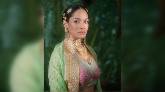 Elaborating about the inspiration behind her look in her post, Masaba Gupta wrote, “‘Shringar’ - A marriage is a celebration of stability,movement & balance..much like life and Manjit Bawa’s work which has hade a huge impact in my life … and this artwork provided the inspiration for my bridal line.”(Instagram/@masabagupta)