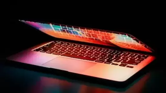 Top 10 touch screen laptops (https://www.pexels.com)