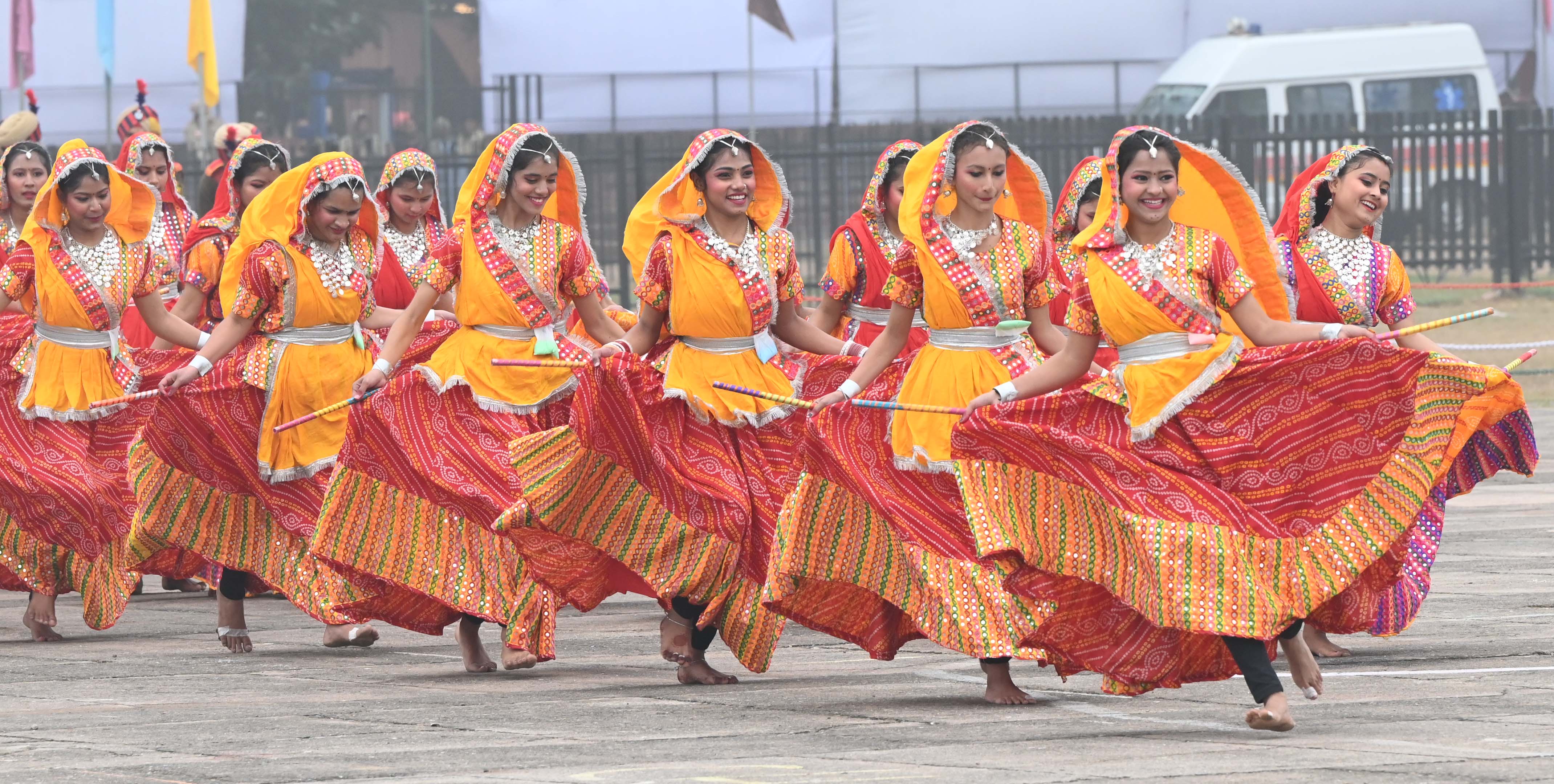 Schoolchildren performing during the Republic Day function. (Keshav Singh/HT) Schoolchildren performing during the Republic Day function. (Keshav Singh/HT)