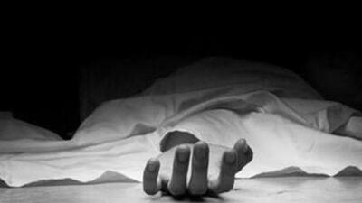 50-yr-old man crushed under moving train