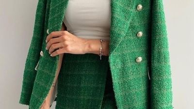 Add statement pieces: While a wardrobe should be built on a foundation of basic pieces, it's also important to add a few statement pieces to give your wardrobe some personality and flair. These statement pieces can be anything from a bold-colored blazer, a statement necklace, or a pair of statement shoes. These pieces can be used to add a pop of color or interest to an otherwise neutral outfit and can help to take your wardrobe from basic to chic. (Pinterest) Add statement pieces: While a wardrobe should be built on a foundation of basic pieces, it's also important to add a few statement pieces to give your wardrobe some personality and flair. These statement pieces can be anything from a bold-colored blazer, a statement necklace, or a pair of statement shoes. These pieces can be used to add a pop of color or interest to an otherwise neutral outfit and can help to take your wardrobe from basic to chic. (Pinterest)