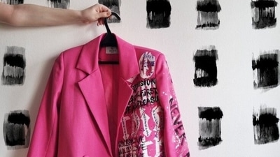 Don't be afraid to experiment: Building a versatile and timeless wardrobe doesn't mean sticking to a rigid set of rules. Instead, it's about finding what works for you and what makes you feel confident and stylish. Don't be afraid to experiment with different styles, colors, and pieces, and to have fun with your wardrobe. (Pinterest) Don't be afraid to experiment: Building a versatile and timeless wardrobe doesn't mean sticking to a rigid set of rules. Instead, it's about finding what works for you and what makes you feel confident and stylish. Don't be afraid to experiment with different styles, colors, and pieces, and to have fun with your wardrobe. (Pinterest)