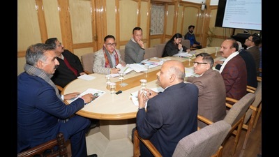 HP chief minister Sukhvinder Singh Sukhu presiding over a meeting with senior officers of forest department in Shimla (HT Photo) HP chief minister Sukhvinder Singh Sukhu presiding over a meeting with senior officers of forest department in Shimla (HT Photo)