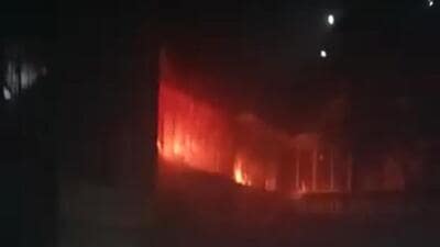 Jharkhand health minister Banna Gupta has ought a report from the Dhanbad deputy commissioner (DC) into the fire incident. (Sourced) Jharkhand health minister Banna Gupta has ought a report from the Dhanbad deputy commissioner (DC) into the fire incident. (Sourced)