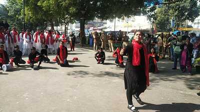 The play depicted the fiendish and ruthless treatment of society towards women. (HT Photo) The play depicted the fiendish and ruthless treatment of society towards women. (HT Photo)