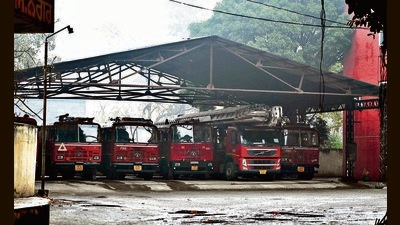 With high-rise buildings up to 90 m getting clearances, the need for taller fire fighting equipment has become more pressing. (HT Photo) With high-rise buildings up to 90 m getting clearances, the need for taller fire fighting equipment has become more pressing. (HT Photo)