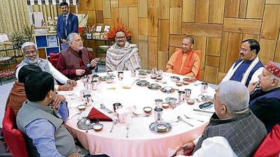 Yogi Adityanath hosted dinner with a millet-based menu for the ministers keeping in view the United Nations declaring 2023 as the year of millets. (HT Photo) Yogi Adityanath hosted dinner with a millet-based menu for the ministers keeping in view the United Nations declaring 2023 as the year of millets. (HT Photo)