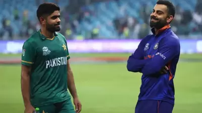 Babar Azam (L) with Virat Kohli (File) Babar Azam (L) with Virat Kohli (File)