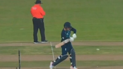 Jason Roy; Marais Erasmus (Twitter) Jason Roy; Marais Erasmus (Twitter)