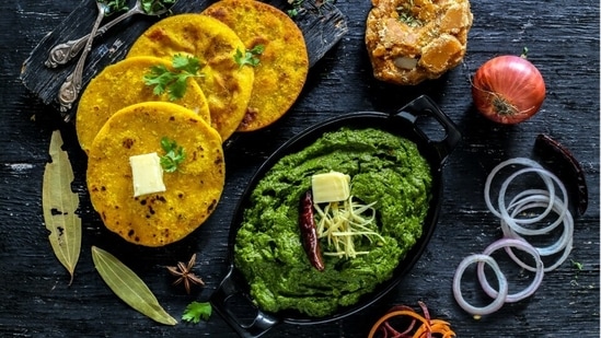 Craving Garhwali cuisine this Saturday? Whip up Saag Paneer and tick nutrition for the day (Photo by Art of Dum)