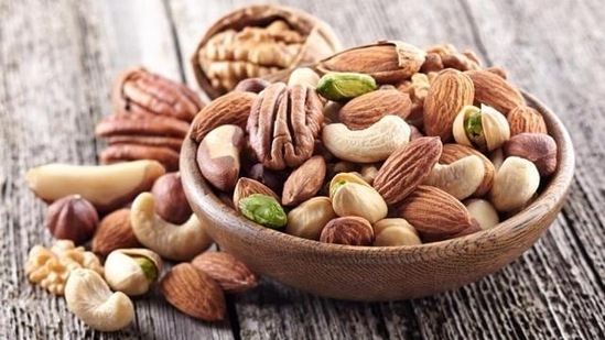Consuming mixed tree nuts lowers the risk of cardiovascular disease: Research(Shutterstock)