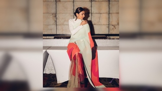 Rakul Preet picked her saree from the collection of designer Payal Khandwala's label. (Instagram/@rakulpreet)
