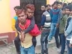 Man with his specially-abled friend on his back outside theatre to watch Shah Rukh Khan’s Pathaan.(Twitter/@halim_hoque) Man with his specially-abled friend on his back outside theatre to watch Shah Rukh Khan’s Pathaan.(Twitter/@halim_hoque)